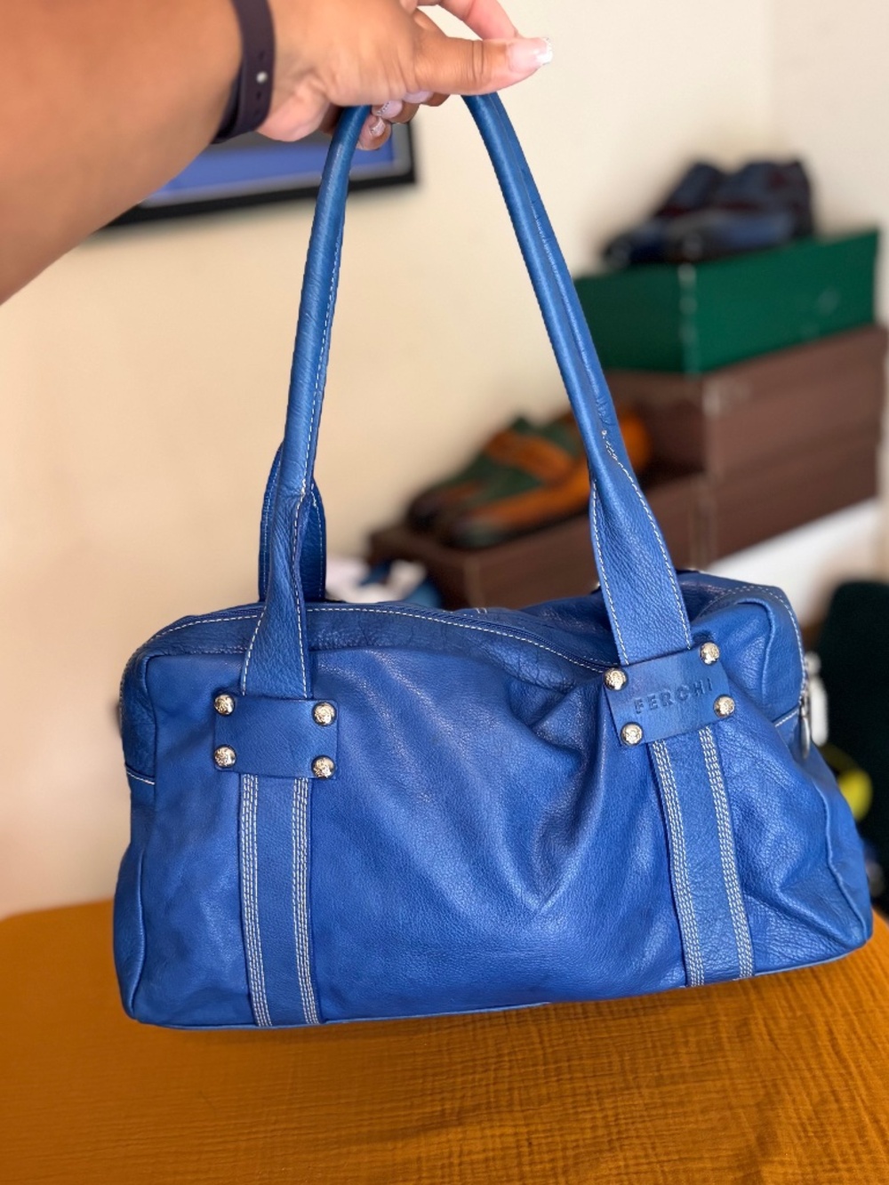 *pre-loved* Ferchi blue faux leather shoulder bag